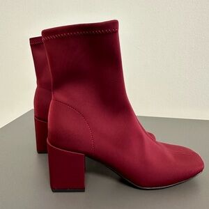 Women's Stretch Ankle Boots in Burgundy Size 7 - Brand new - Lilly Morgan